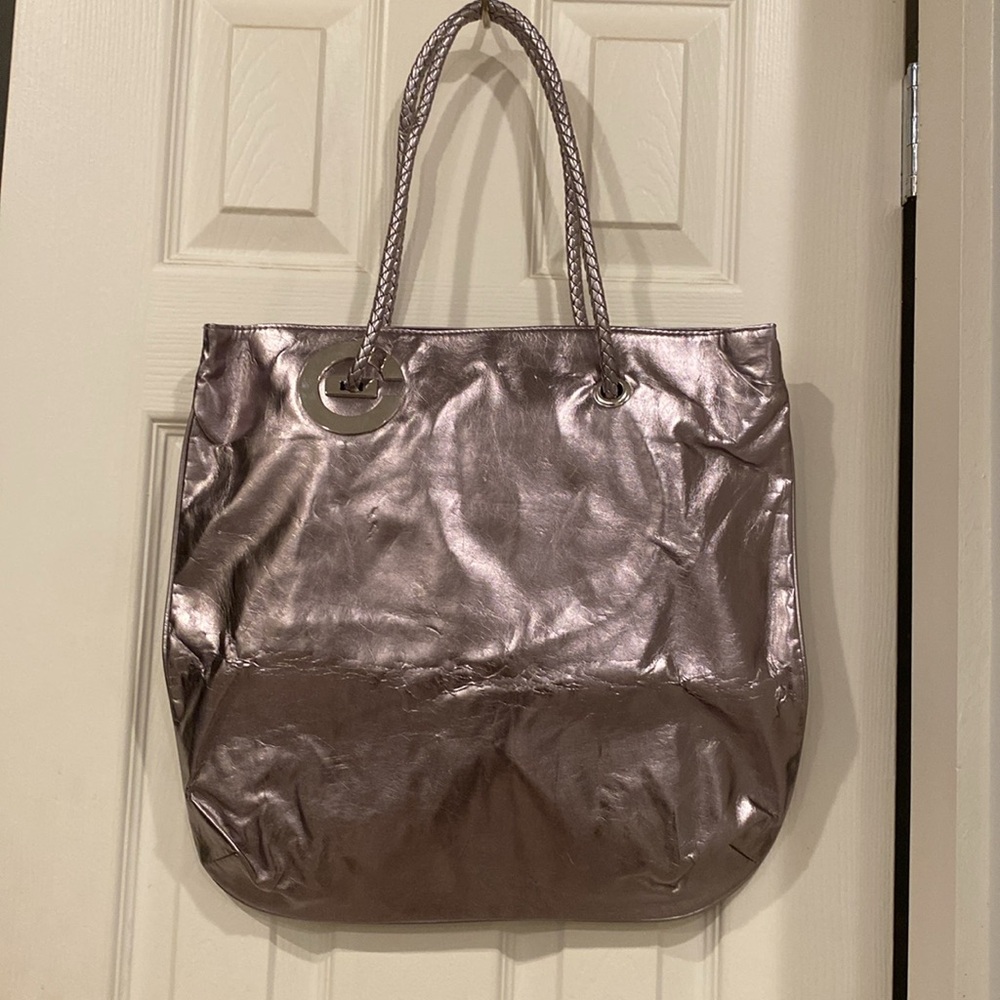 Elizabeth Grant Tote, Fully Lined in Silver with snap closure -NWOT